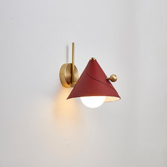 Aplique de pared moderno de cono de metal y cristal